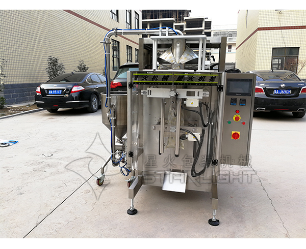 順應(yīng)時代醬料包裝機的發(fā)展?jié)摿o窮(圖1) 順應(yīng)時代醬料包裝機的發(fā)展?jié)摿o窮(圖1)