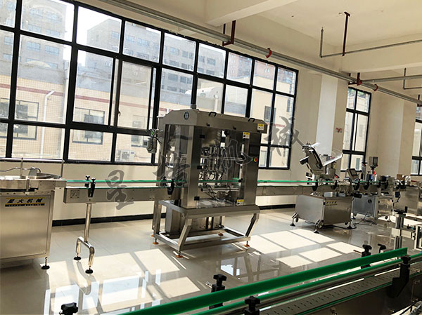 蒜蓉醬料灌裝生產線成套設備市場售價(圖1) 蒜蓉醬料灌裝生產線成套設備市場售價(圖1)