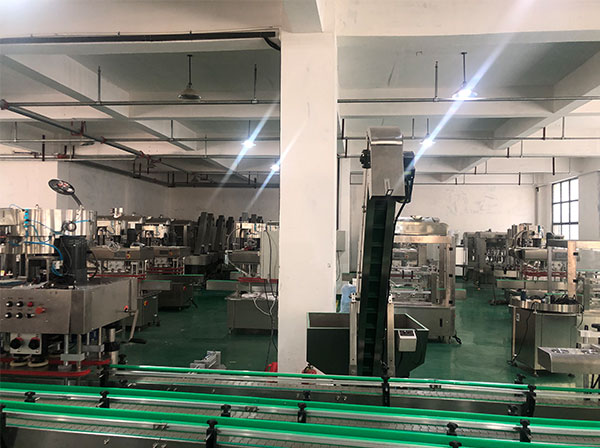 大型濃稠醬料灌裝生產(chǎn)線實(shí)現(xiàn)高效率的原因(圖2) 大型濃稠醬料灌裝生產(chǎn)線實(shí)現(xiàn)高效率的原因(圖2)