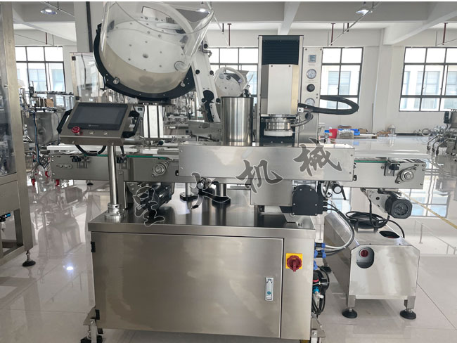 新品推薦：自動醬料灌裝真空旋蓋生產線(圖3)